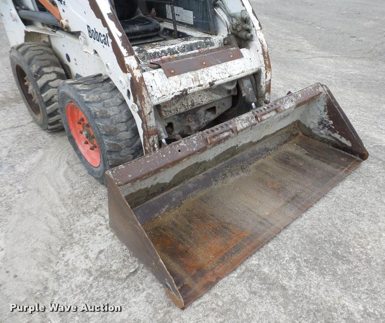 image for item L4519 2004 Bobcat S160 skid steer
