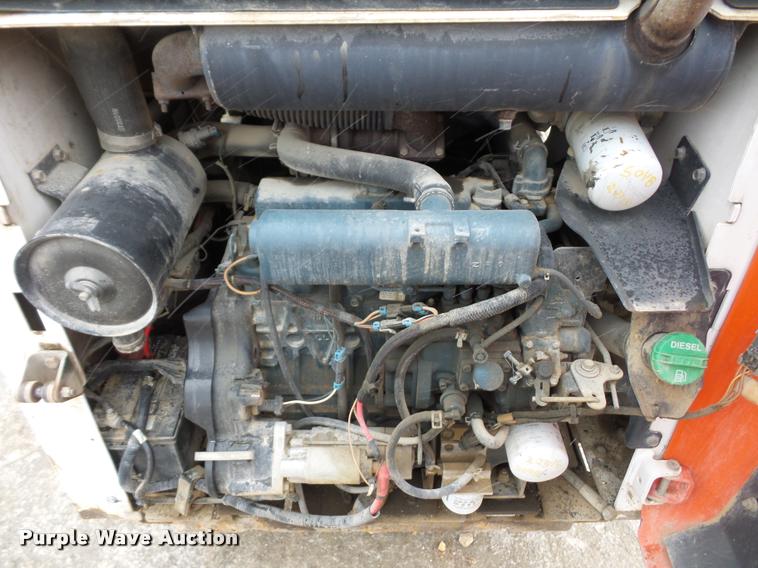 image for item L4519 2004 Bobcat S160 skid steer