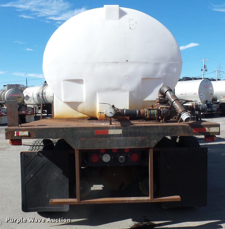 image for item L4590 1989 International F2554 flatbed truck