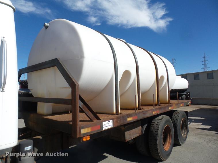 image for item L4590 1989 International F2554 flatbed truck