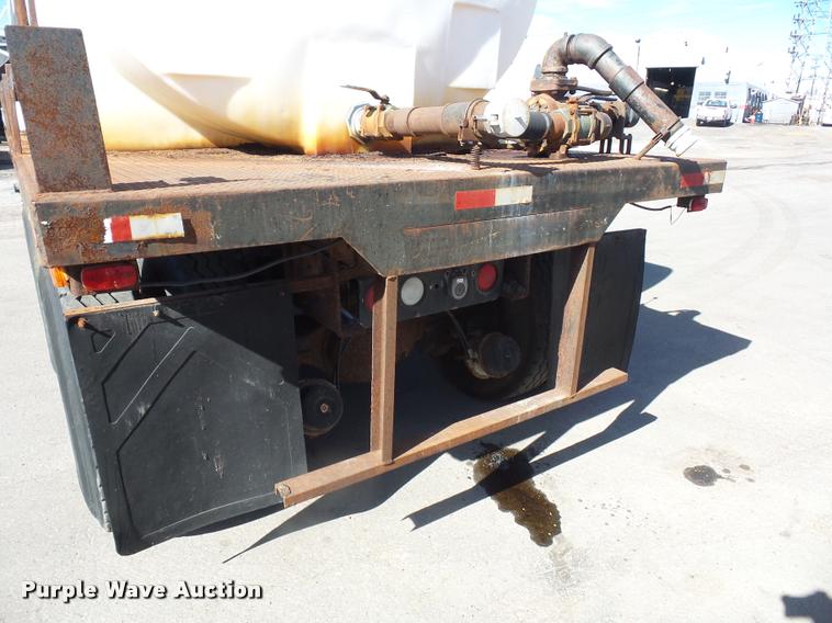 image for item L4590 1989 International F2554 flatbed truck