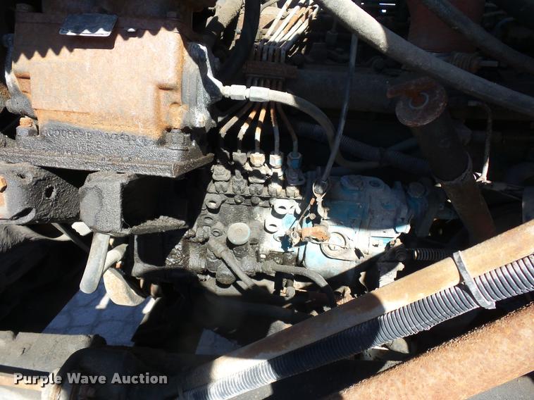 image for item L4590 1989 International F2554 flatbed truck