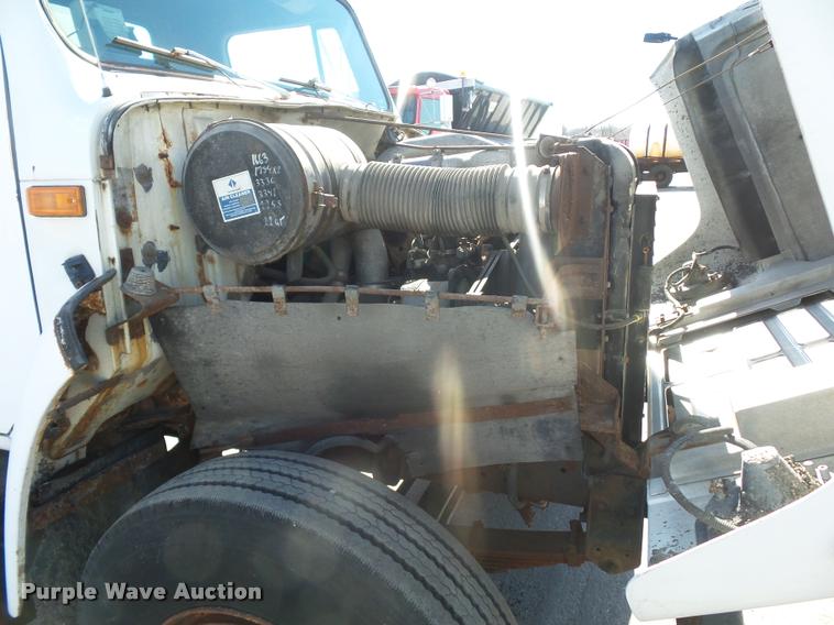 image for item L4591 1979 International flatbed truck