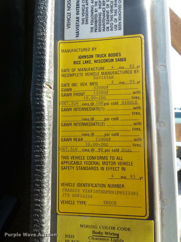 image for item L4591 1979 International flatbed truck