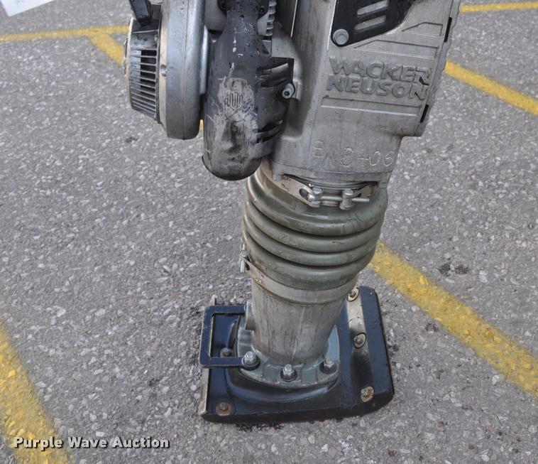 image for item L5162 Wacker Neuson BS60-2i plate compactor