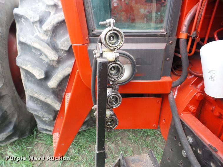 image for item AG9008 International 1586 tractor