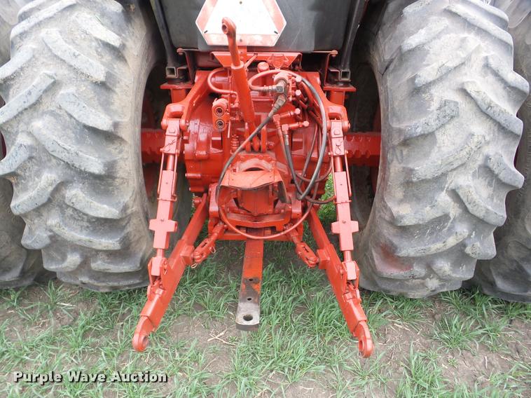 image for item AG9008 International 1586 tractor