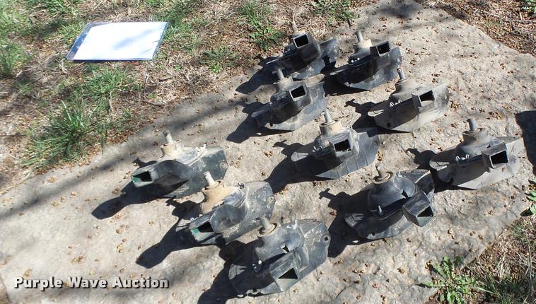 image for item AW9563 (10) soybean meters