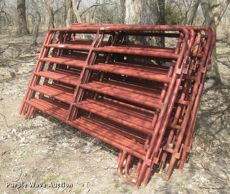image for item AX9303 (16) Midwest livestock panels