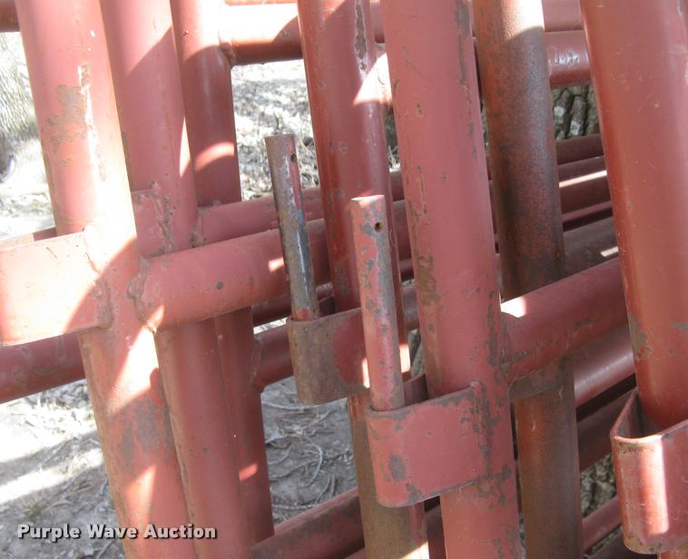 image for item AX9303 (16) Midwest livestock panels