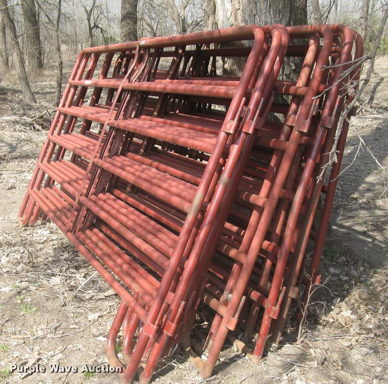 image for item AX9303 (16) Midwest livestock panels