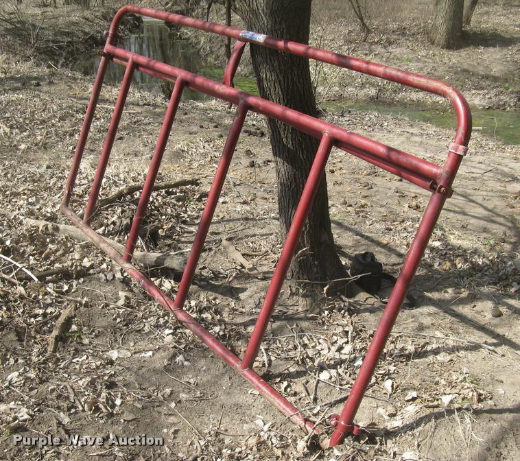 image for item AX9303 (16) Midwest livestock panels