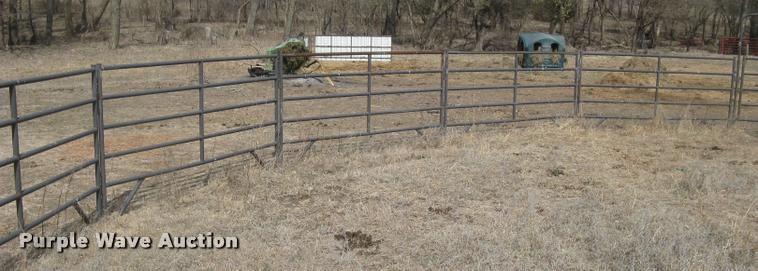 image for item AX9304 Behlen Horseman's Choice round pen