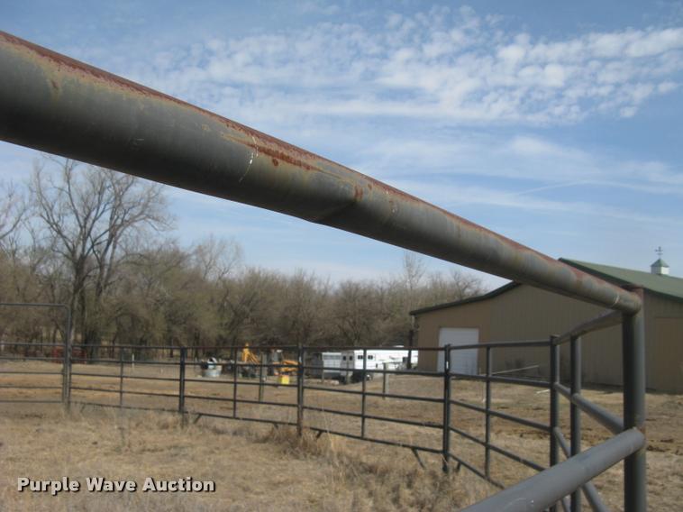 image for item AX9304 Behlen Horseman's Choice round pen