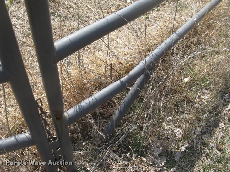 image for item AX9304 Behlen Horseman's Choice round pen