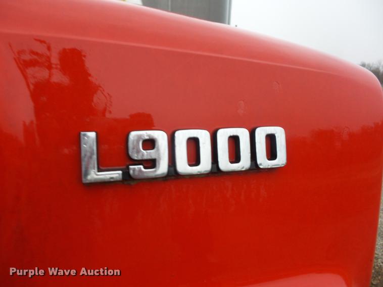 image for item BH9268 1995 Ford L9000 seed tender truck