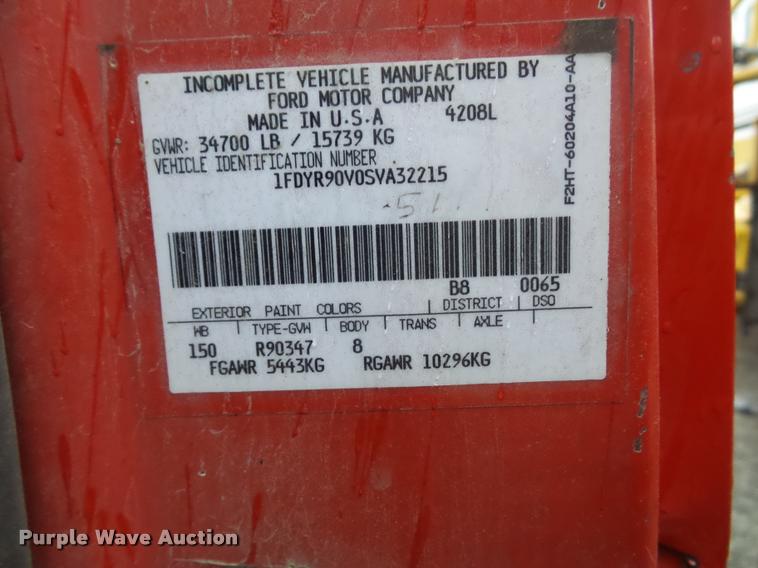 image for item BH9268 1995 Ford L9000 seed tender truck