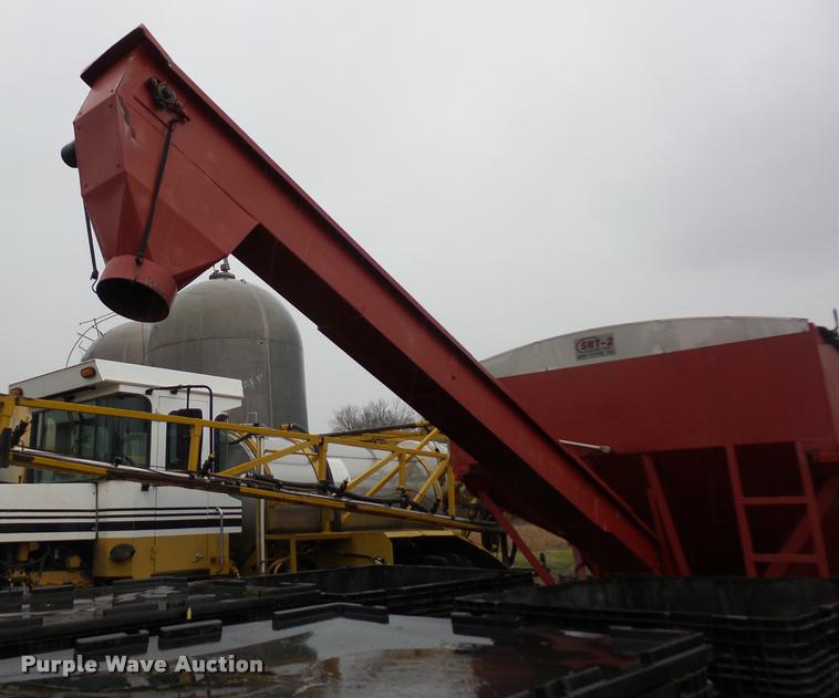 image for item BH9268 1995 Ford L9000 seed tender truck