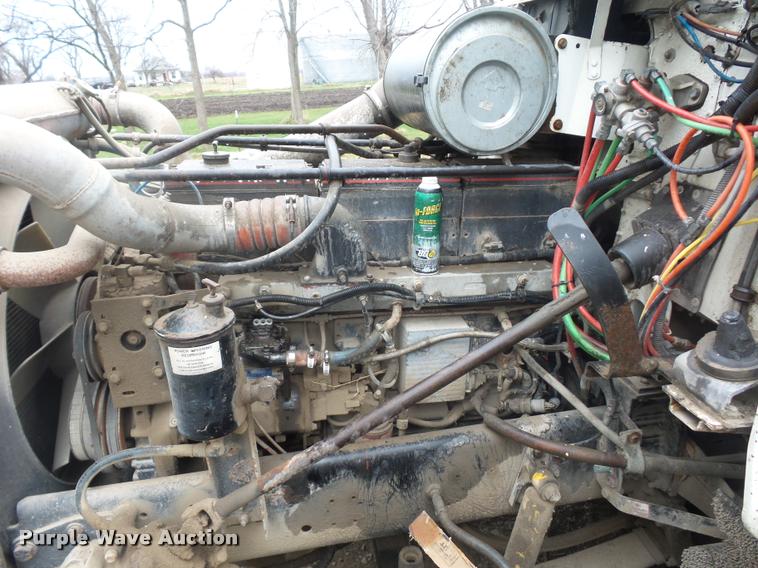 image for item BH9270 1993 Freightliner FLD semi truck