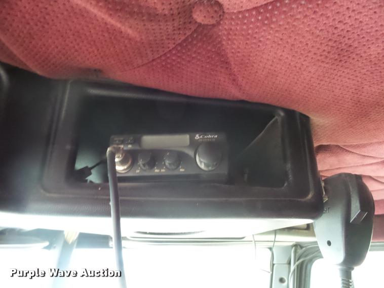 image for item BH9270 1993 Freightliner FLD semi truck