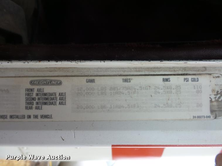 image for item BH9270 1993 Freightliner FLD semi truck