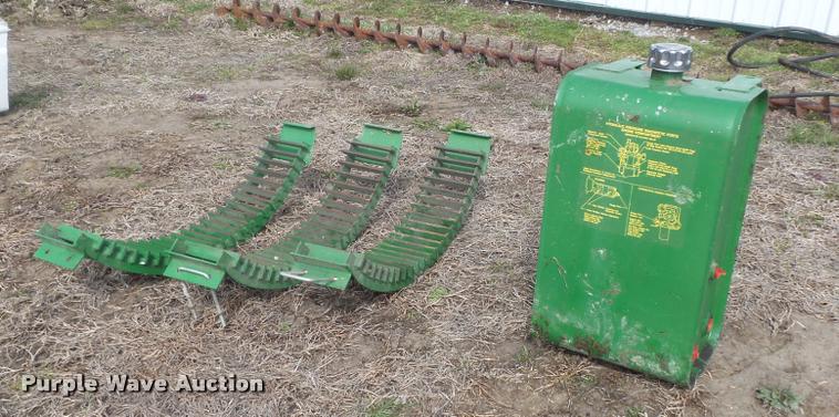 image for item CC9541 John Deere combine parts