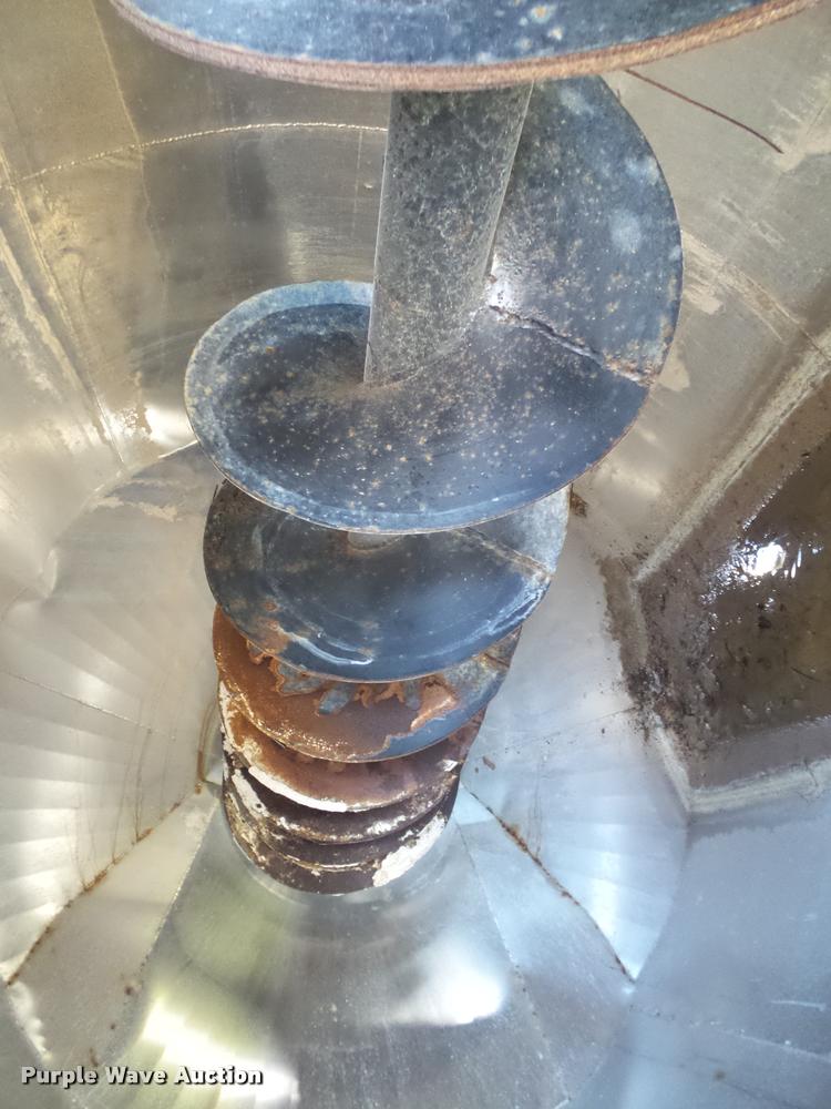 image for item DA2605 Adams seed blender tank with conveyor
