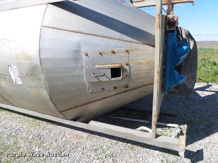 image for item DA2605 Adams seed blender tank with conveyor