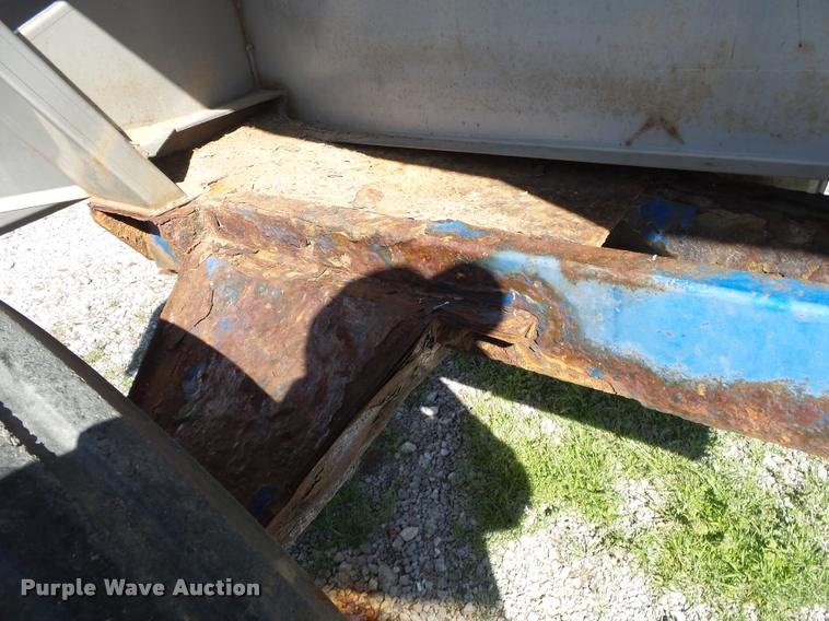 image for item DA2606 Doyle stainless steel fertilizer spreader