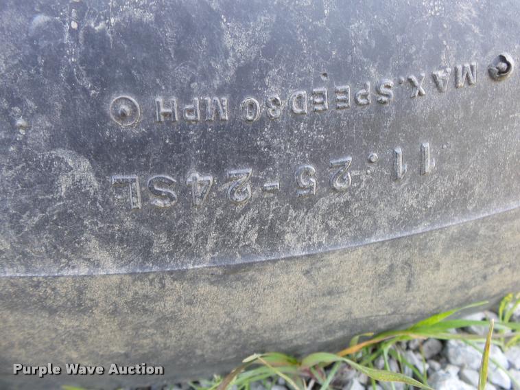 image for item DA2607 Doyle stainless steel fertilizer spreader