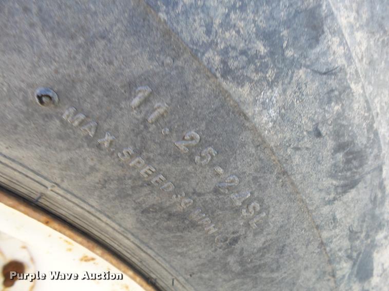 image for item DA2609 Doyle stainless steel fertilizer spreader