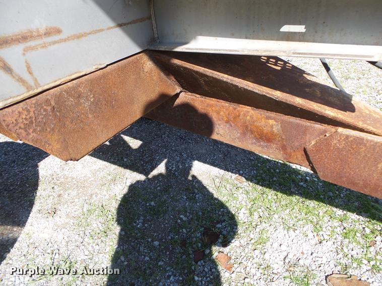 image for item DA2609 Doyle stainless steel fertilizer spreader