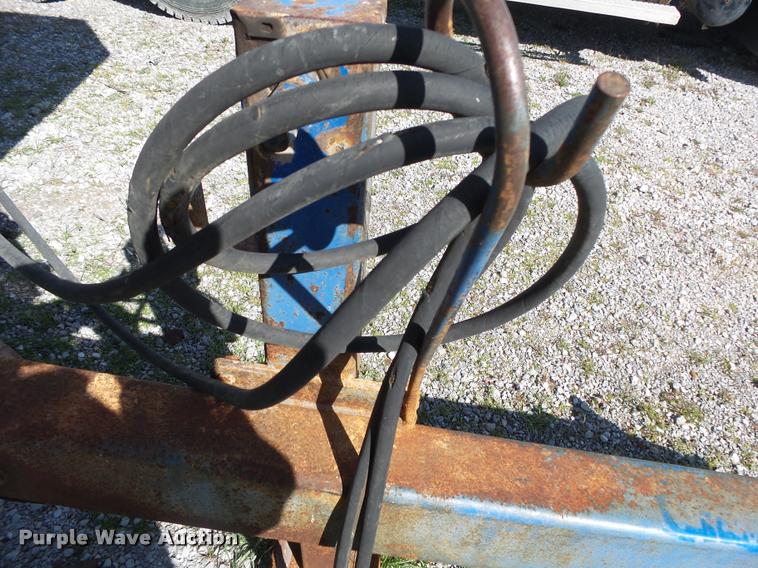 image for item DA2609 Doyle stainless steel fertilizer spreader