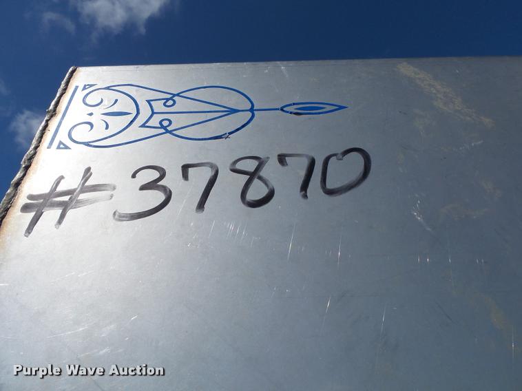 image for item DA2609 Doyle stainless steel fertilizer spreader