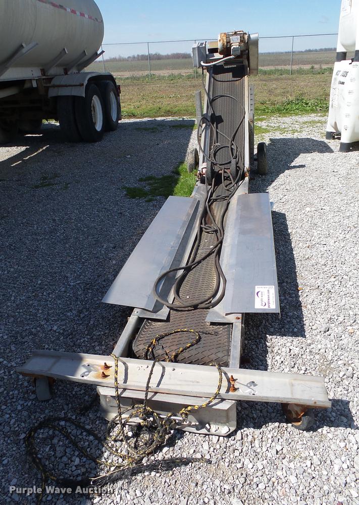 image for item DA2619 Stainless steel belly dump conveyor