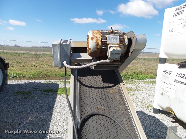 image for item DA2619 Stainless steel belly dump conveyor