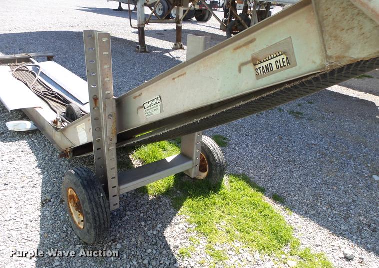 image for item DA2619 Stainless steel belly dump conveyor