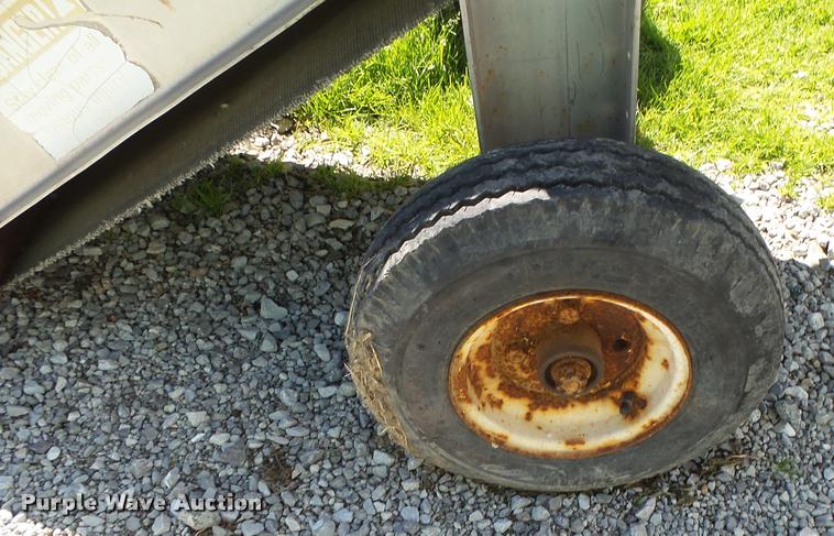 image for item DA2619 Stainless steel belly dump conveyor