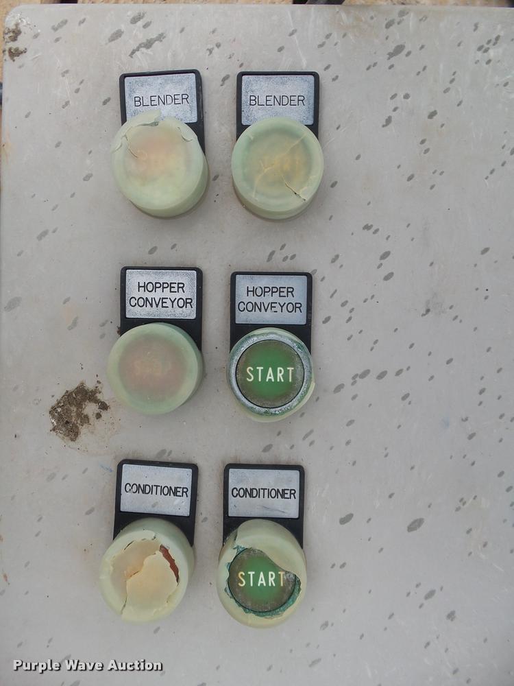 image for item DA2622 Doyle stainless steel seed blender bin