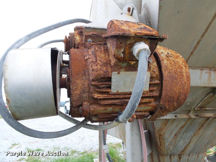 image for item DA2622 Doyle stainless steel seed blender bin