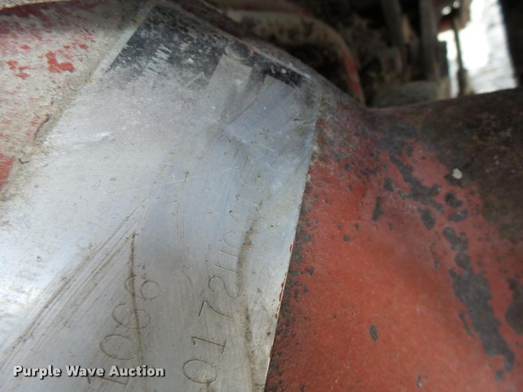 image for item DA3370 International 1066 tractor