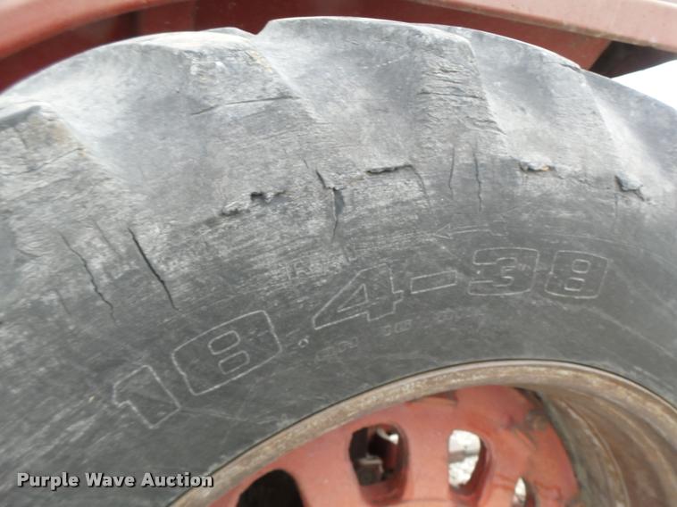 image for item DA3370 International 1066 tractor