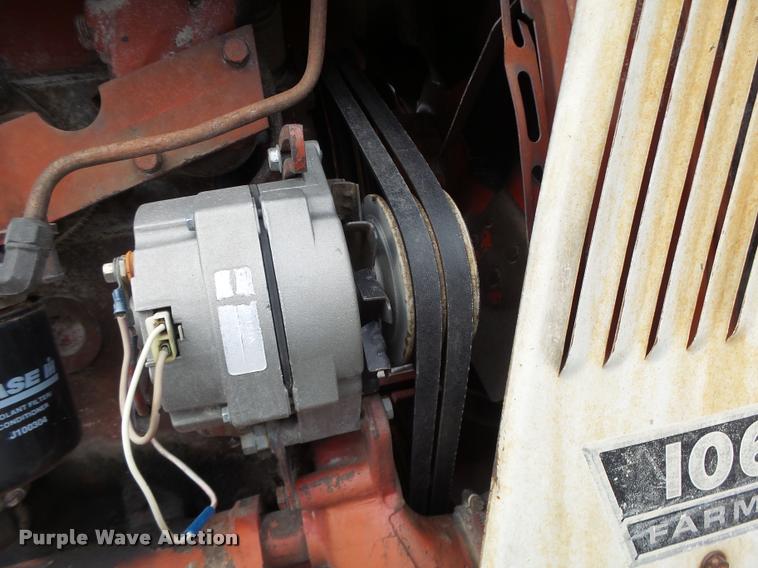 image for item DA3370 International 1066 tractor