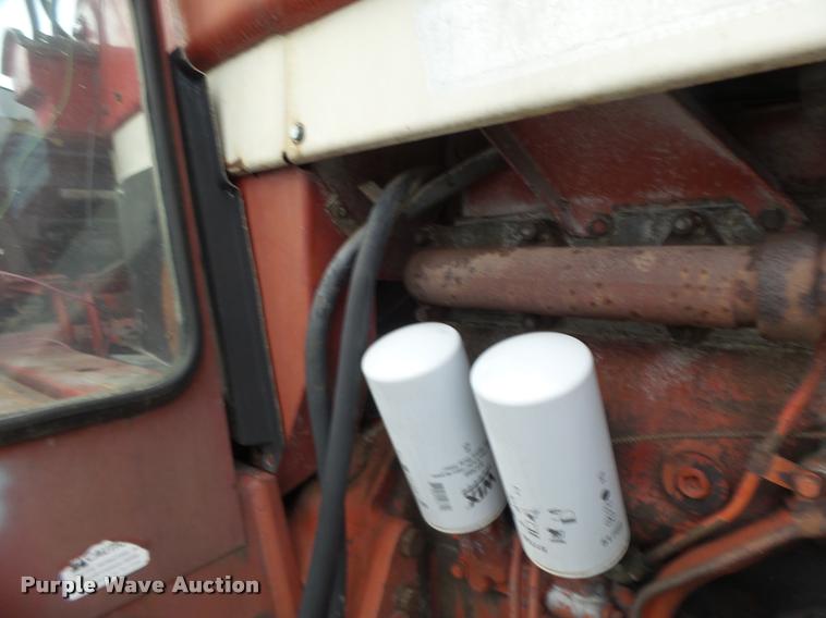 image for item DA3370 International 1066 tractor