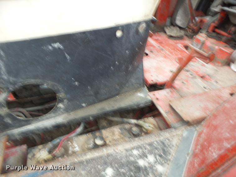 image for item DA3370 International 1066 tractor