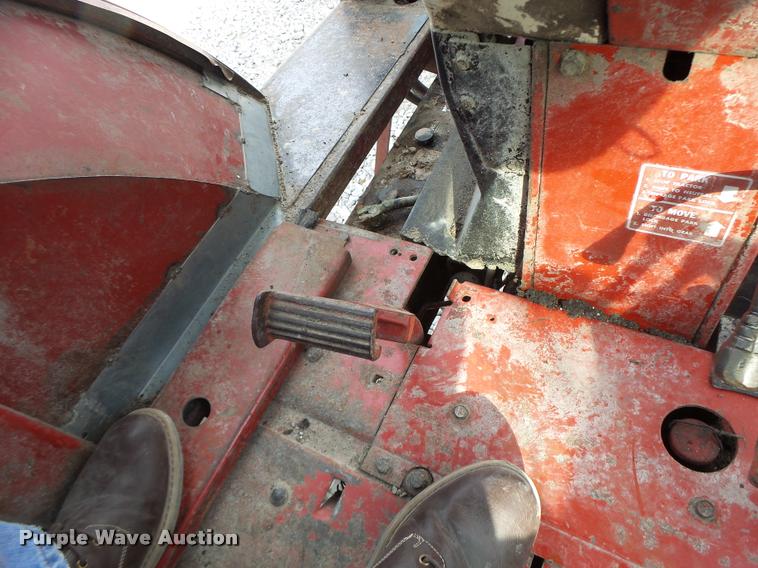 image for item DA3370 International 1066 tractor