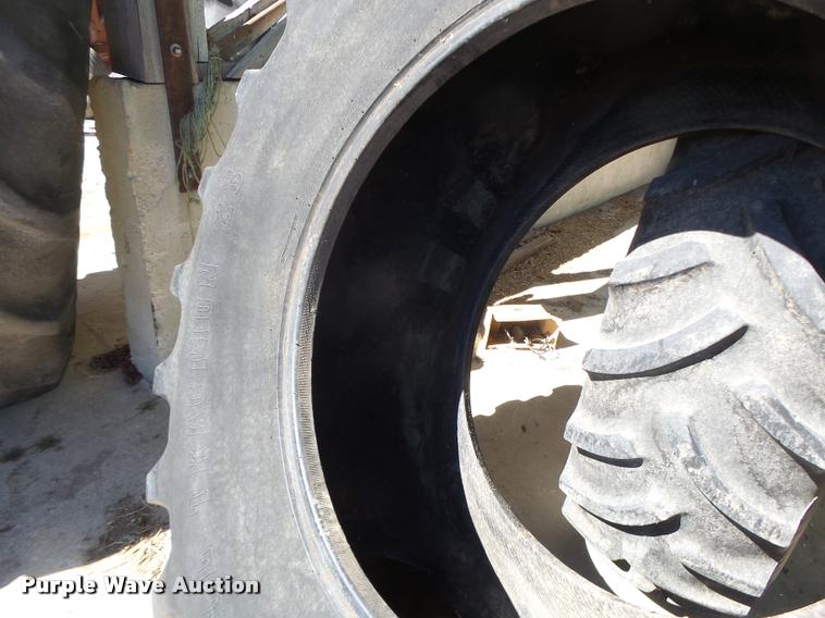 image for item DA3378 Firestone Radial 24.5-32 tire