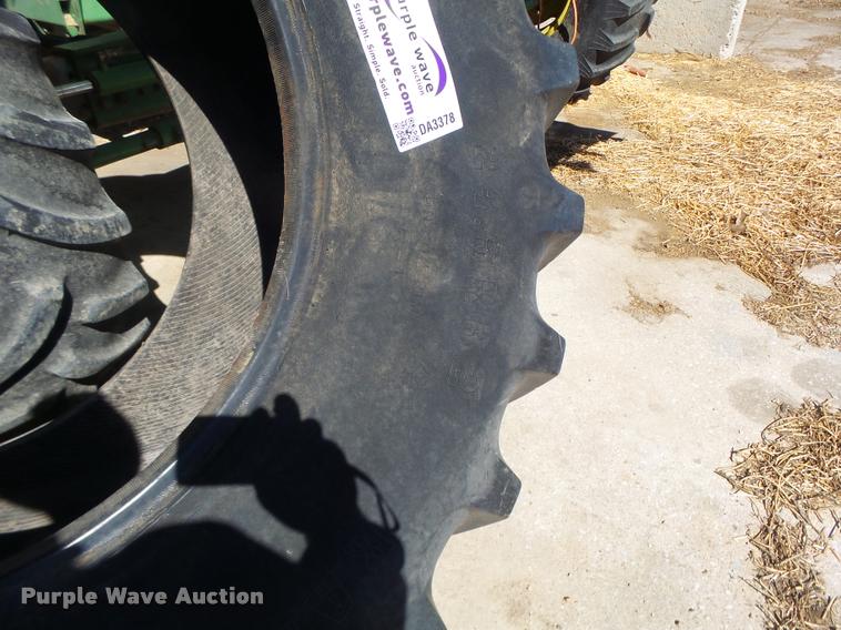 image for item DA3378 Firestone Radial 24.5-32 tire