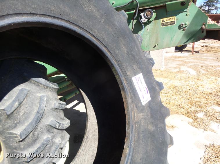 image for item DA3378 Firestone Radial 24.5-32 tire