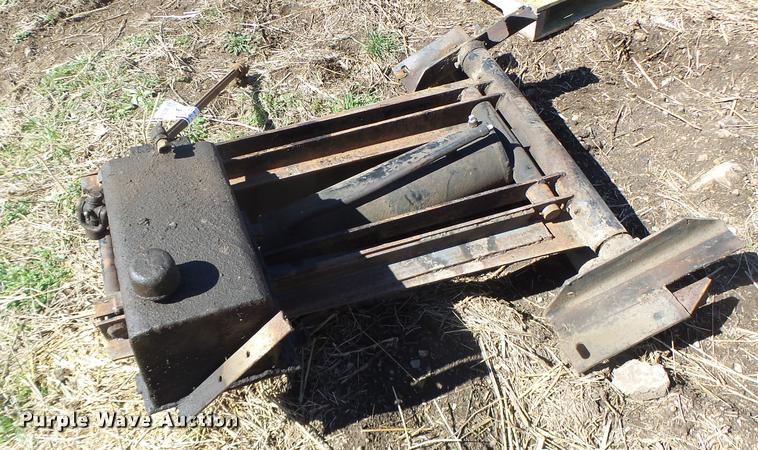 image for item DA3384 Grain truck parts